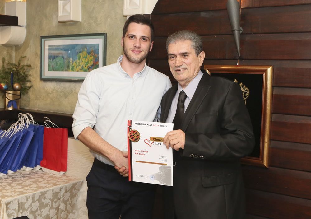 Faris Mrako, nagrada za najboljeg igrača od Paneta Škrbića